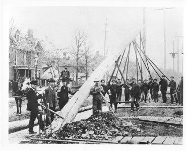 1880s-4 -
Placing poles in Troy, New York.