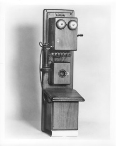 1880s-2 -
1882 Magneto Wall Set was the first telephone built for the Bell System by Western Electric. It was in service for many years and was one of the first sidewinder models on which you turned the crank to signal the operator.