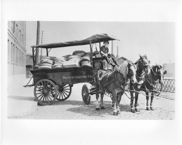 1910s-6 -
1913 -A Western Electric's three-horse truck at Pittsburgh, Penna., with a load of distributing wire.