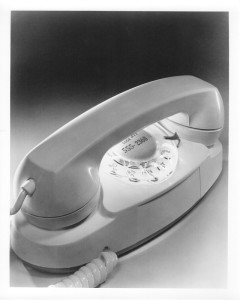 1950s-2 -
Princess Telephone. "It's little, it's lovely, it lights..." The PRINCESS telephone comes in white, beige, pink, blue and turquoise.